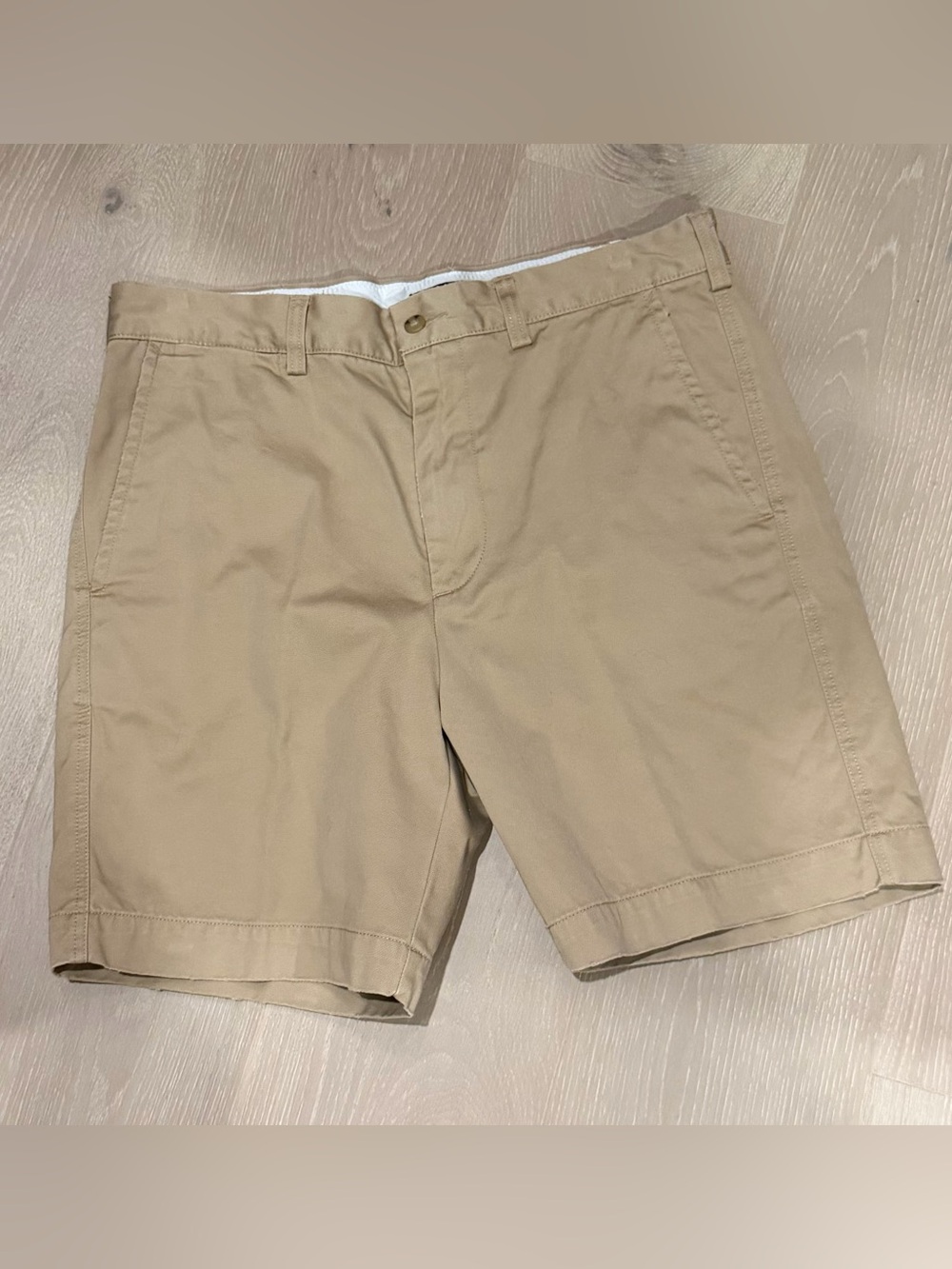 Polo by Ralph Lauren Flat Front Salinger Chino 8” Shorts in Classic Tan
